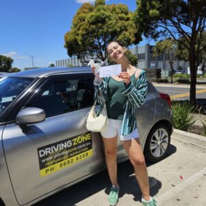 4 x 60 minute lessons + Driving Test Auto